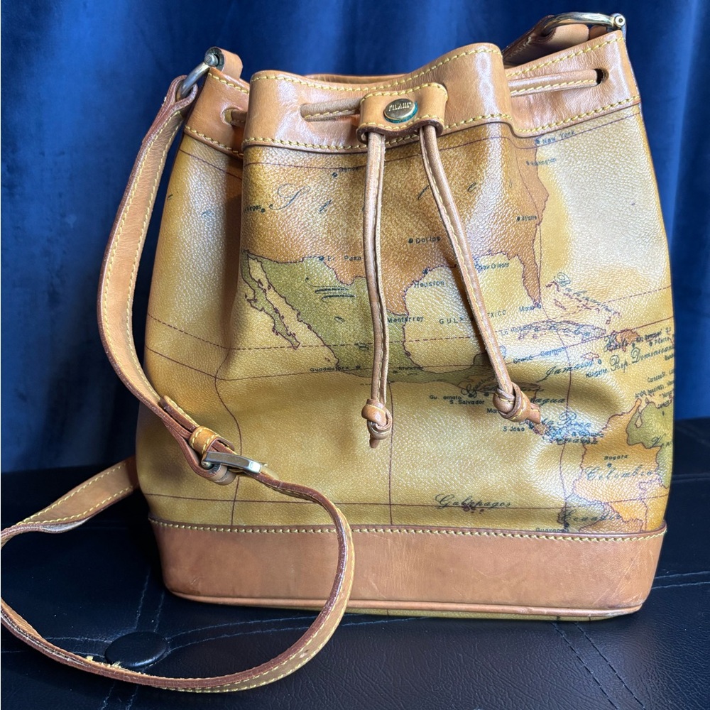 ALVIERO MARTINI Bucket Bag